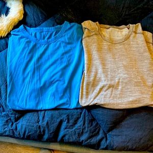 Bundle of 2 Lululemon XL t-shirts. EUC
